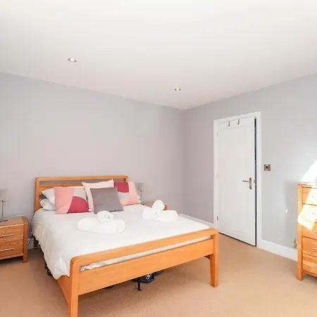 度假居 Lakestone 温德米尔